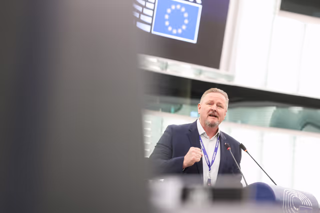 Fotogrāfija 49: EP Plenary session - Action Plan for the Automotive Industry