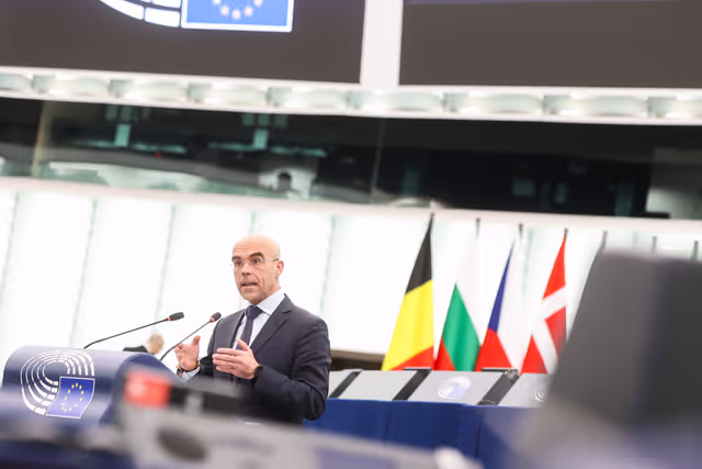 Fotogrāfija 42: EP Plenary session - Action Plan for the Automotive Industry