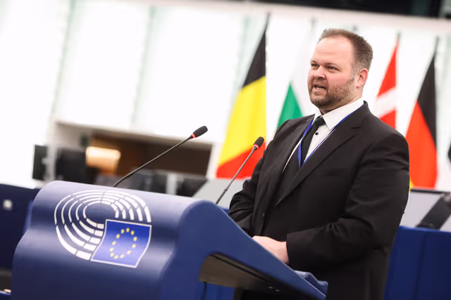 Fotogrāfija 31: EP Plenary session - Action Plan for the Automotive Industry