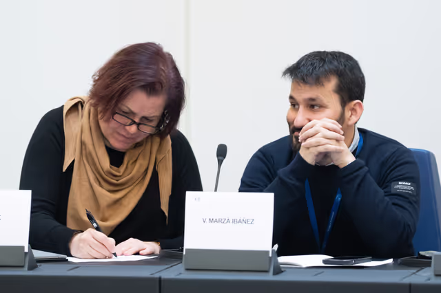 Foto 17: Minority Intergroup