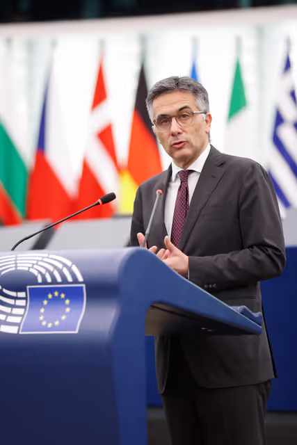 Fotografia 12: EP Plenary session - Action Plan for Affordable Energy