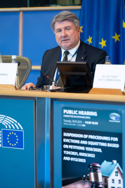 Photo 16 : PETI hearing ' Suspension of procedures for evictions and squatting based on Petitions '