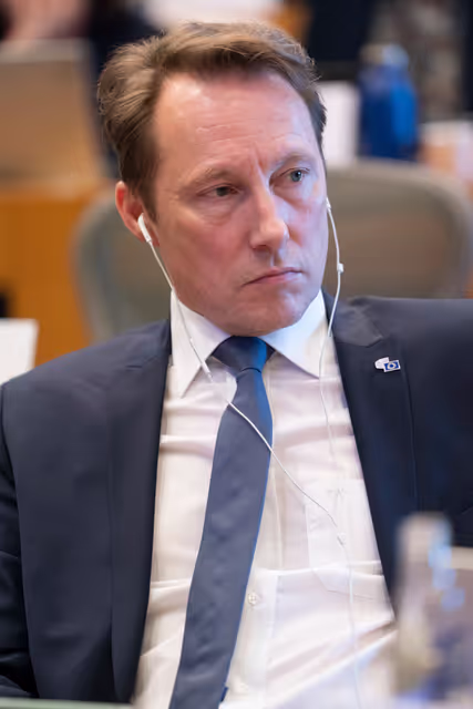 Photo 4 : PETI hearing ' Suspension of procedures for evictions and squatting based on Petitions '