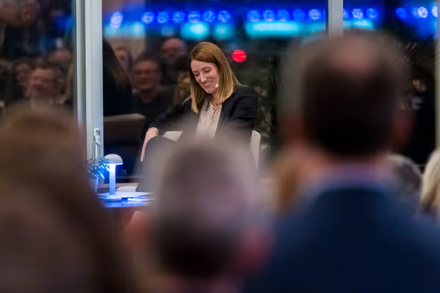 Fotografija 1: Roberta METSOLA, EP President participates at the Euractiv Event