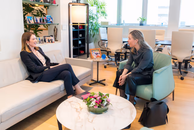 Valokuva 1: Roberta METSOLA, EP President meets with Jessica ROSENCRANTZ, Swedish Minister of European Affairs
