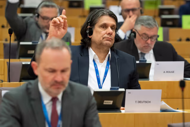 Photo 16: REGI - Voting session : A revamped long-term budget for the Union in a changing world