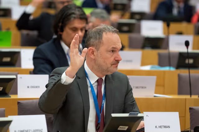 Photo 9: REGI - Voting session : A revamped long-term budget for the Union in a changing world