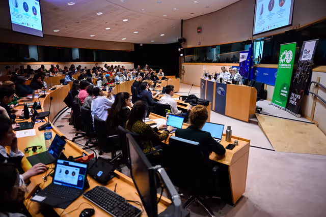 Foto 11: Anti-racism and diversity week event - Reimagining Racial Justice in Europe