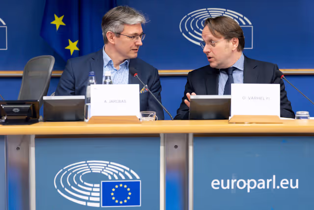 Fotografija 24: SANT - Exchange of views with Oliver VARHELYI, Commissioner for Health and Animal Welfare