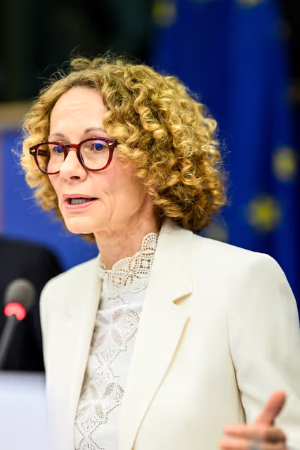 Suriet 32: SEDE - Exchange of views with Radmila Shekerinska, NATO Deputy Secretary General, on deterrence and defence, defence spending and defence industry.