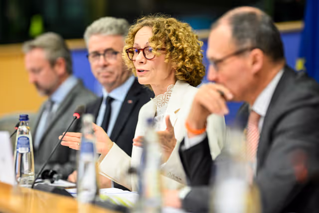 Suriet 3: SEDE - Exchange of views with Radmila Shekerinska, NATO Deputy Secretary General, on deterrence and defence, defence spending and defence industry.