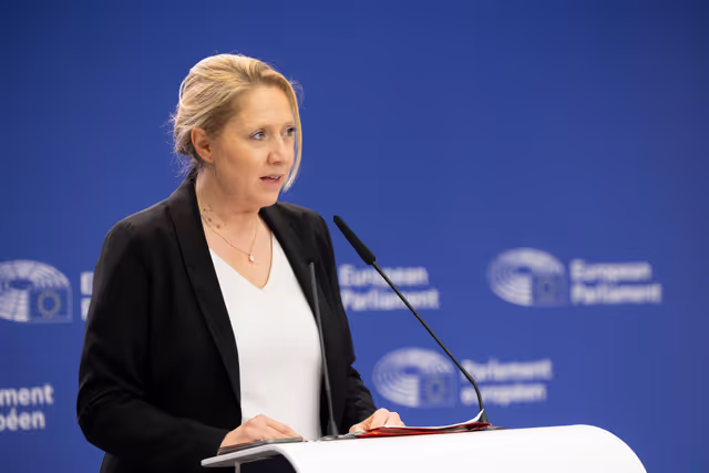 Zdjęcie 34: Pre-session briefing