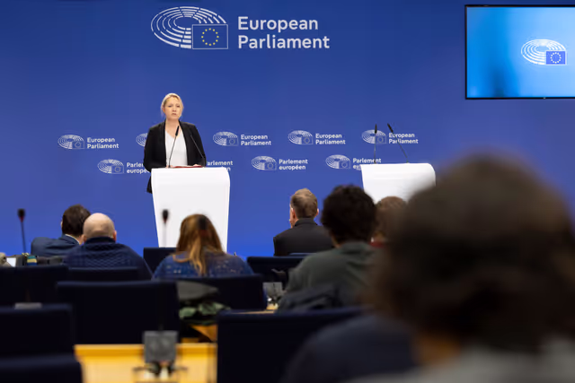 Pre-session briefing