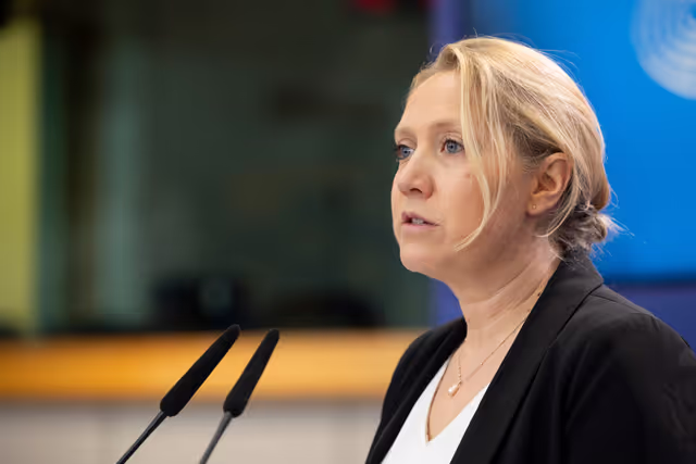 Zdjęcie 32: Pre-session briefing