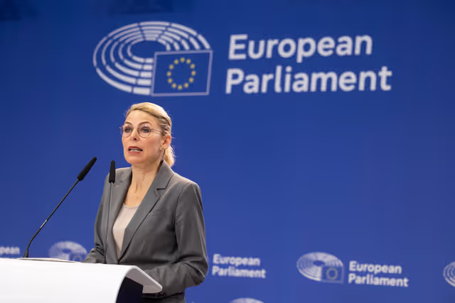 Zdjęcie 22: Pre-session briefing