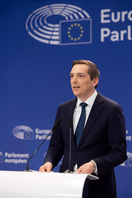 Zdjęcie 17: Pre-session briefing