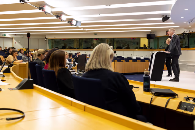 Zdjęcie 24: Pre-session briefing