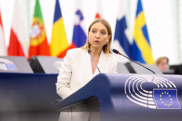 Valokuva 27: EP Plenary session - Savings and Investments Union