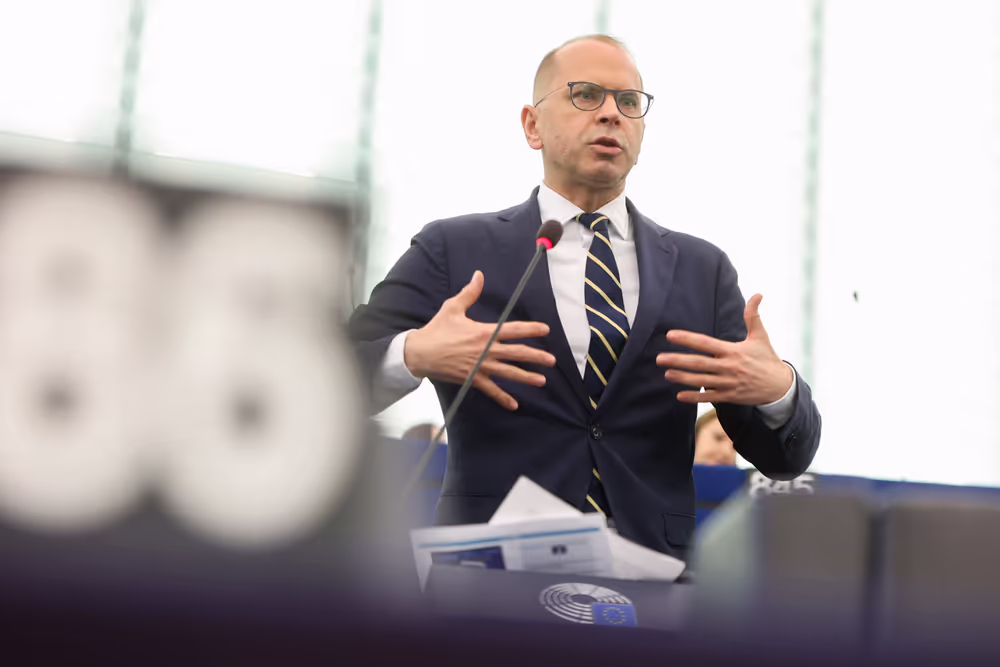 EP Plenary session - Savings and Investments Union