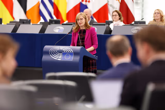 Φωτογραφία 41: EP Plenary session - Need to ensure democratic pluralism, strengthen integrity, transparency and anti-corruption policies in the EU