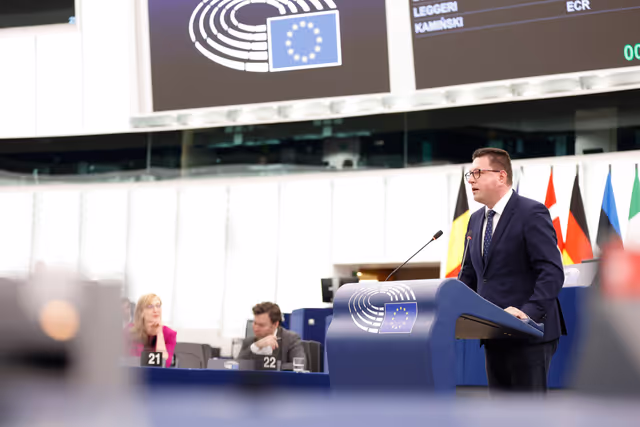 Φωτογραφία 37: EP Plenary session - Need to ensure democratic pluralism, strengthen integrity, transparency and anti-corruption policies in the EU