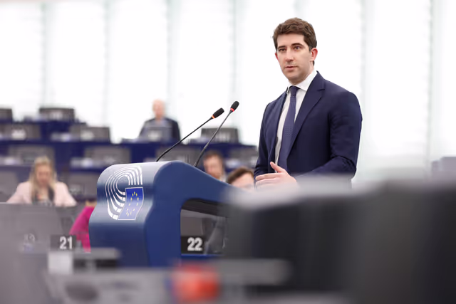 Φωτογραφία 20: EP Plenary session - Need to ensure democratic pluralism, strengthen integrity, transparency and anti-corruption policies in the EU