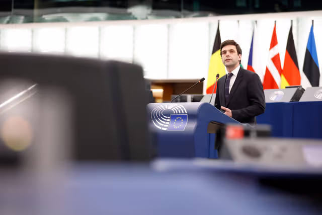 Φωτογραφία 19: EP Plenary session - Need to ensure democratic pluralism, strengthen integrity, transparency and anti-corruption policies in the EU