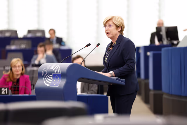 Φωτογραφία 14: EP Plenary session - Need to ensure democratic pluralism, strengthen integrity, transparency and anti-corruption policies in the EU