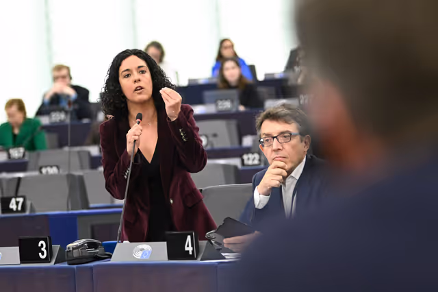 Fotogrāfija 18: EP Plenary session - Voting session
