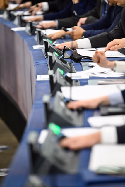 Fotogrāfija 12: EP Plenary session - Voting session