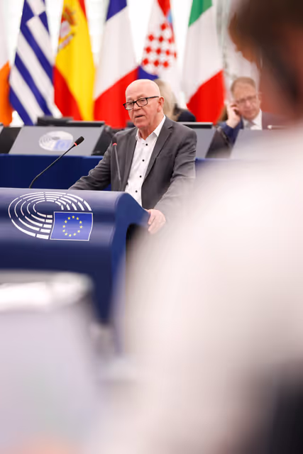 Photo 5: EP Plenary session - Russia’s war crimes in Ukraine: standing with Ukraine and upholding justice