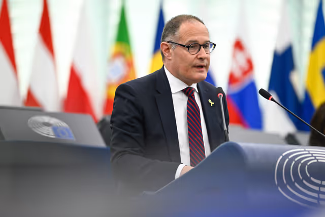 Foto 37: EP Plenary session - Presentation of the New European Internal Security Strategy