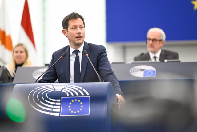 Foto 22: EP Plenary session - Presentation of the New European Internal Security Strategy