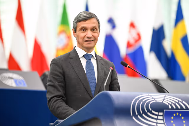 Foto 16: EP Plenary session - Presentation of the New European Internal Security Strategy