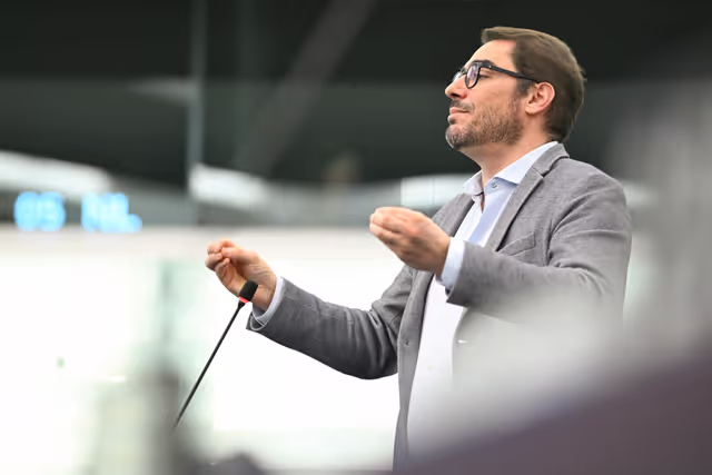 Foto 15: EP Plenary session - Presentation of the New European Internal Security Strategy