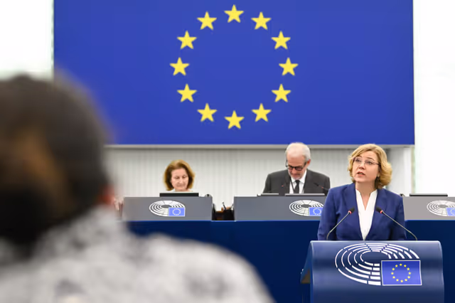 Foto 5: EP Plenary session - Presentation of the New European Internal Security Strategy