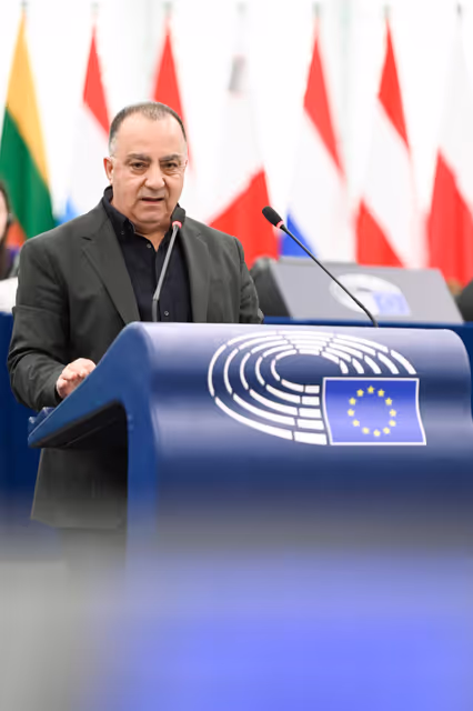 Снимка 21: EP Plenary session - Crackdown on democracy in Türkiye and the arrest of Ekrem İmamoğlu