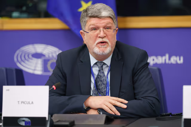 Fotó 16: AFET Working group on Western Balkans  - Exchange of views with Marta Kos, Commissioner for Enlargement on the state of play of the enlargement process with regard to Albania, Bosnia and Herzegovina, Kosovo, Montenegro, North Macedonia, and Serbia