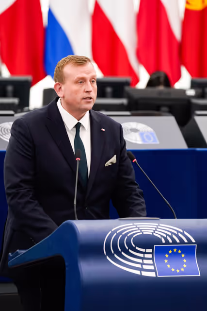 Fotografie 37: EP Plenary session - European steel and metals action plan