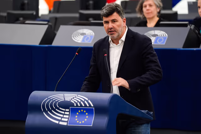 Fotografie 23: EP Plenary session - European steel and metals action plan