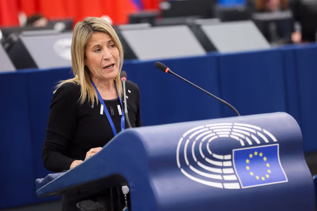 Fotografie 16: EP Plenary session - The importance of trans-European transport infrastructure in times of stalling economic growth and major threats to Europe’s security