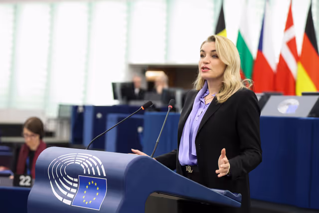 Fotografie 11: EP Plenary session - The importance of trans-European transport infrastructure in times of stalling economic growth and major threats to Europe’s security