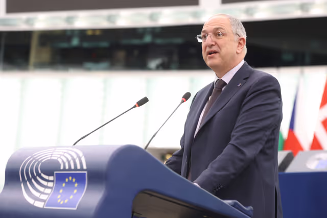 Photo 2: EP Plenary session - European oceans pact