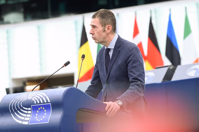 Photo 19: EP Plenary session - Delivering on the EU Roma Strategy and the fight against discrimination in the EU