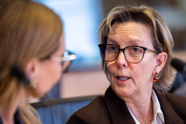 Foto 24: ECON ENVI - Exchange of views with Maria Luís Albuquerque, Commissioner for Financial Services and the Savings and Investments Union, on the draft Commission Delegated Regulation