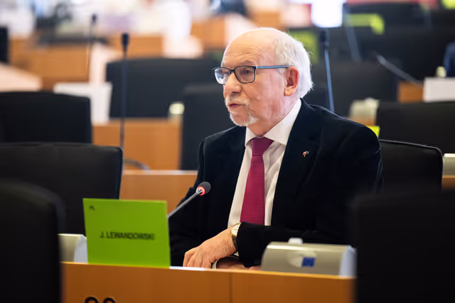 Foto 10: ECON ENVI - Exchange of views with Maria Luís Albuquerque, Commissioner for Financial Services and the Savings and Investments Union, on the draft Commission Delegated Regulation