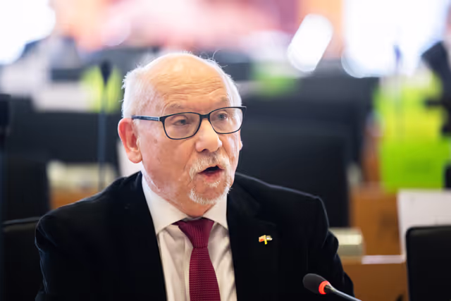 Foto 11: ECON ENVI - Exchange of views with Maria Luís Albuquerque, Commissioner for Financial Services and the Savings and Investments Union, on the draft Commission Delegated Regulation