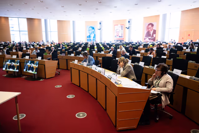 Foto 6: ECON ENVI - Exchange of views with Maria Luís Albuquerque, Commissioner for Financial Services and the Savings and Investments Union, on the draft Commission Delegated Regulation