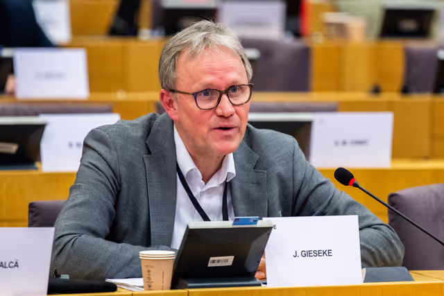 Photo 1 : TRAN - Presentation of the European Maritime Transport Environmental Report 2025