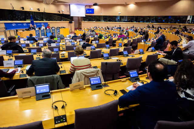 Φωτογραφία 10: TRAN - Exchange of views with Ms Oana Gherghinescu, the selected candidate to the role of the Executive Director of the European Union Agency for Railways (ERA)